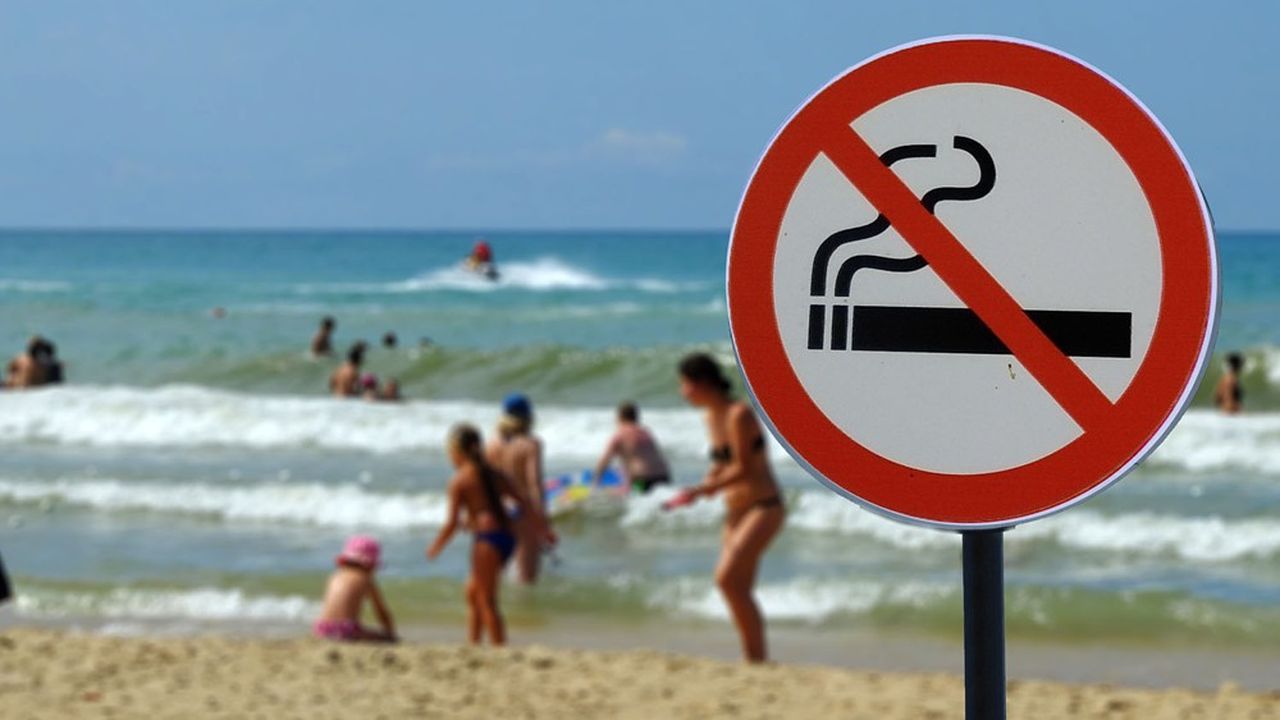 Les interdictions de fumer se sont élargies l'été dernier à de nouvelles plages, à Bandol, Cagnes-sur-Mer ou encore Biarritz.