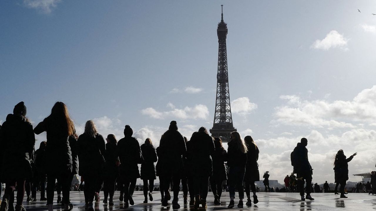 A Paris, le nombre d'habitants chute de 0,6 % par an environ en raison d'un solde migratoire négatif.
